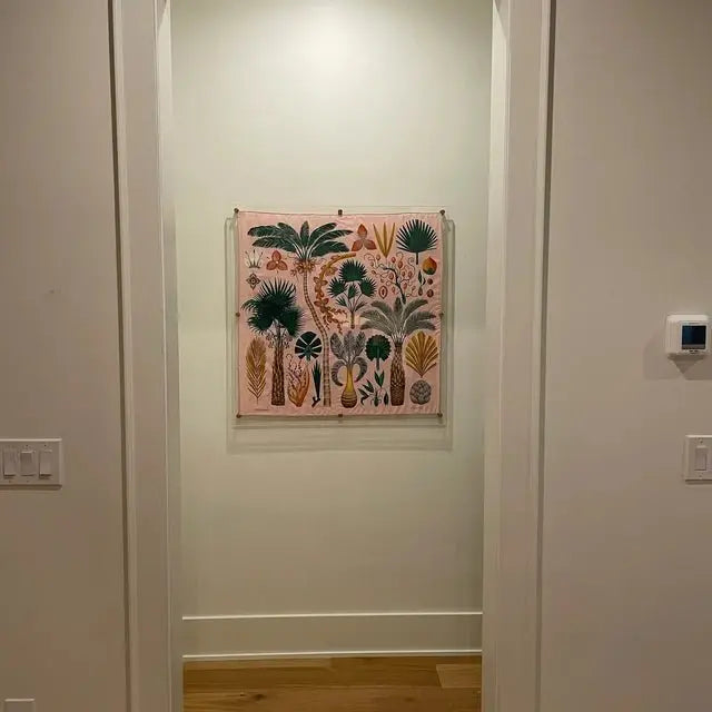 Akrilik Duvar Panoları - Eşarp Sergileme Çerçevesi - QueenBeeIstanbul