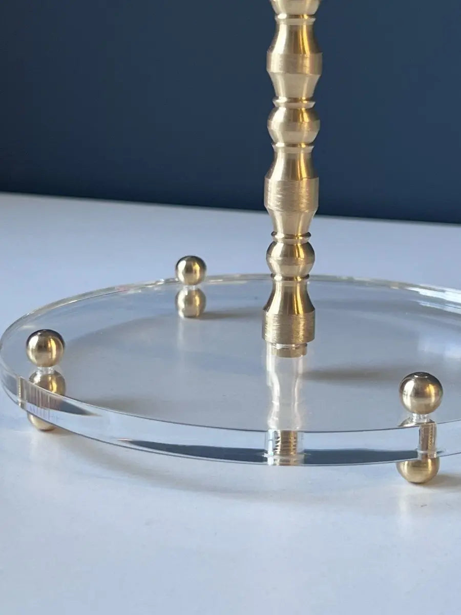 El Yapımı Pirinç Aksesuarlı Pleksi Rulo Kağıt Havlu Standı - Şeffaf Taban - QueenBeeIstanbul