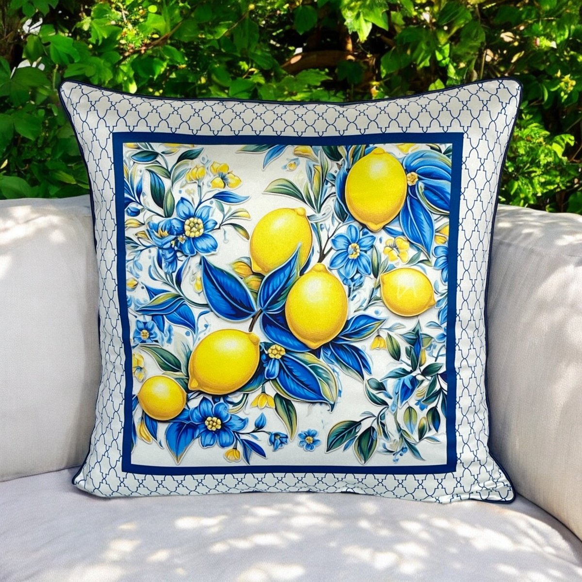 Limon Desenli Kırlent - Kalın, Leke Tutmayan, Hızlı Kuruyan Kumaş - 42x42cm + İç Yastık Hediye - QueenBeeIstanbul