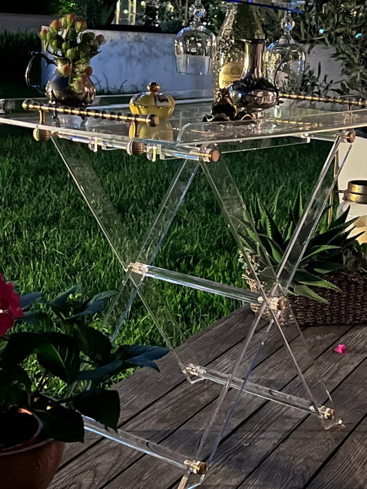 Pirinç Aksesuarlı Şeffaf Katlanabilir Servis Tepsili Sehpa - QueenBeeIstanbul