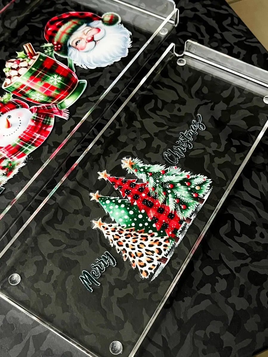 Yeni Yıl Yılbaşı Temalı 2'li Dekoratif Pleksi Tepsi ve 4'lü Bardak Altı Seti Santa - QueenBeeIstanbul