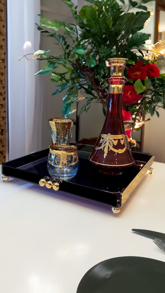 Black & Gold Tasarım Sunum Tepsisi - QueenBeeIstanbul
