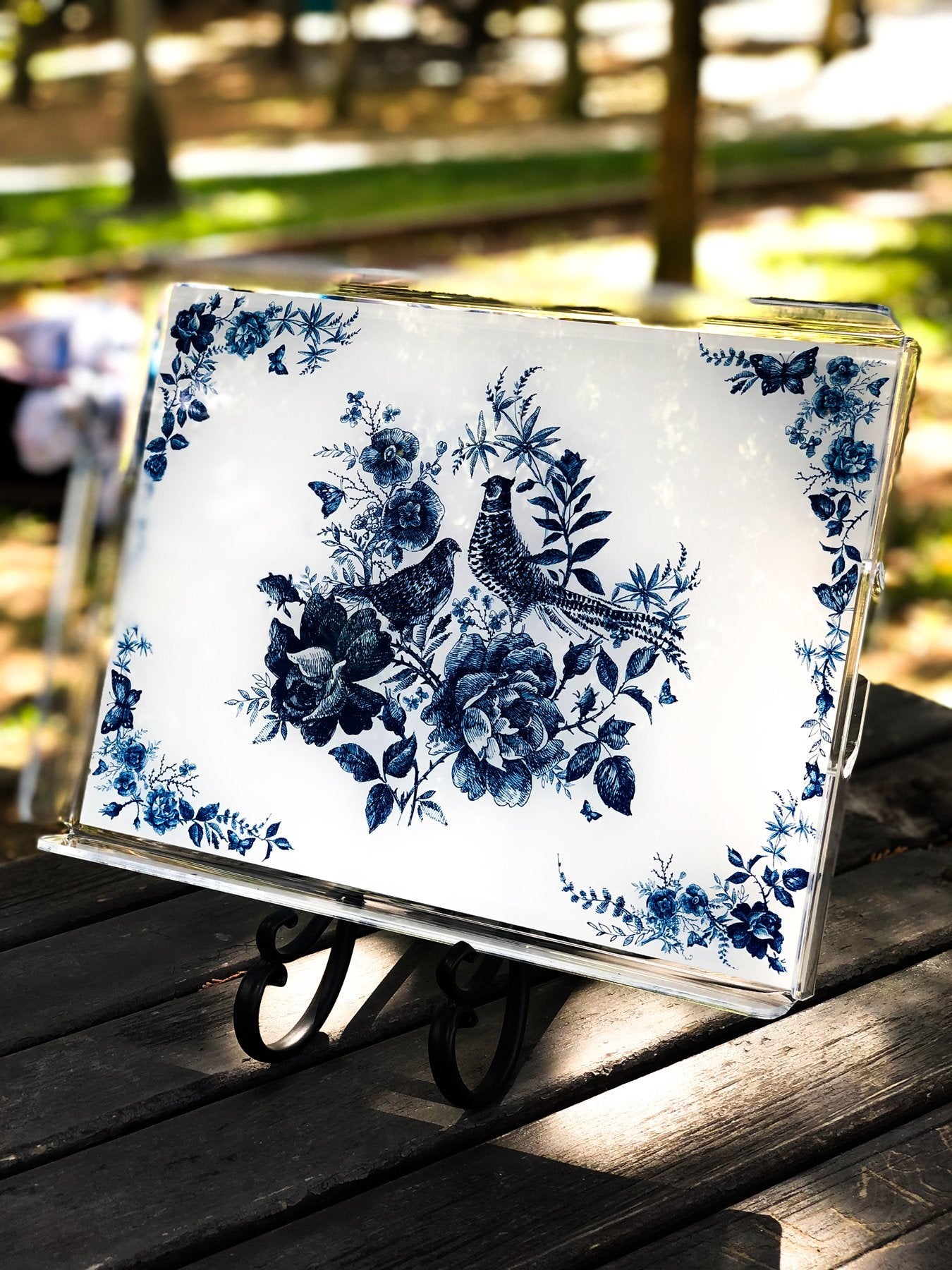 Bleu Figure Plexi Tray - Birds -