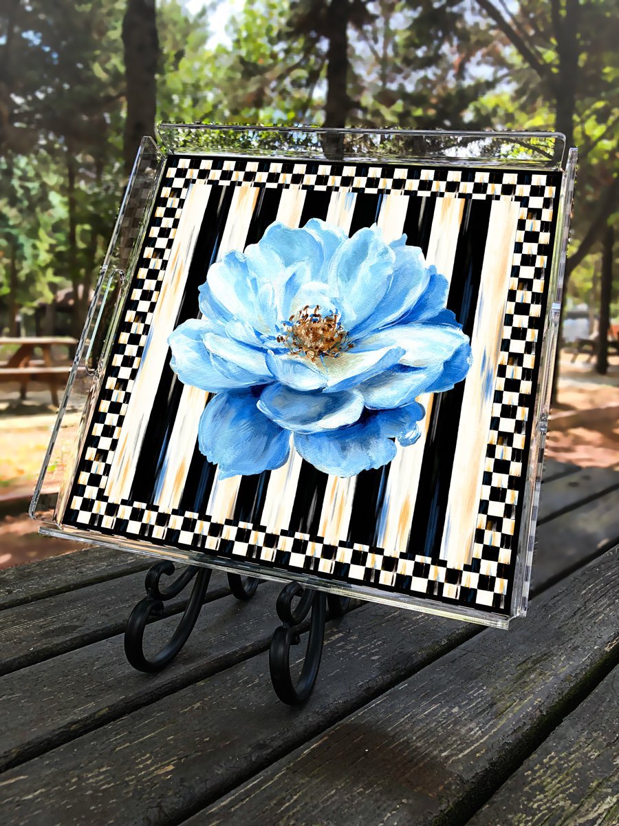 Checkered Flower Pattern Tray