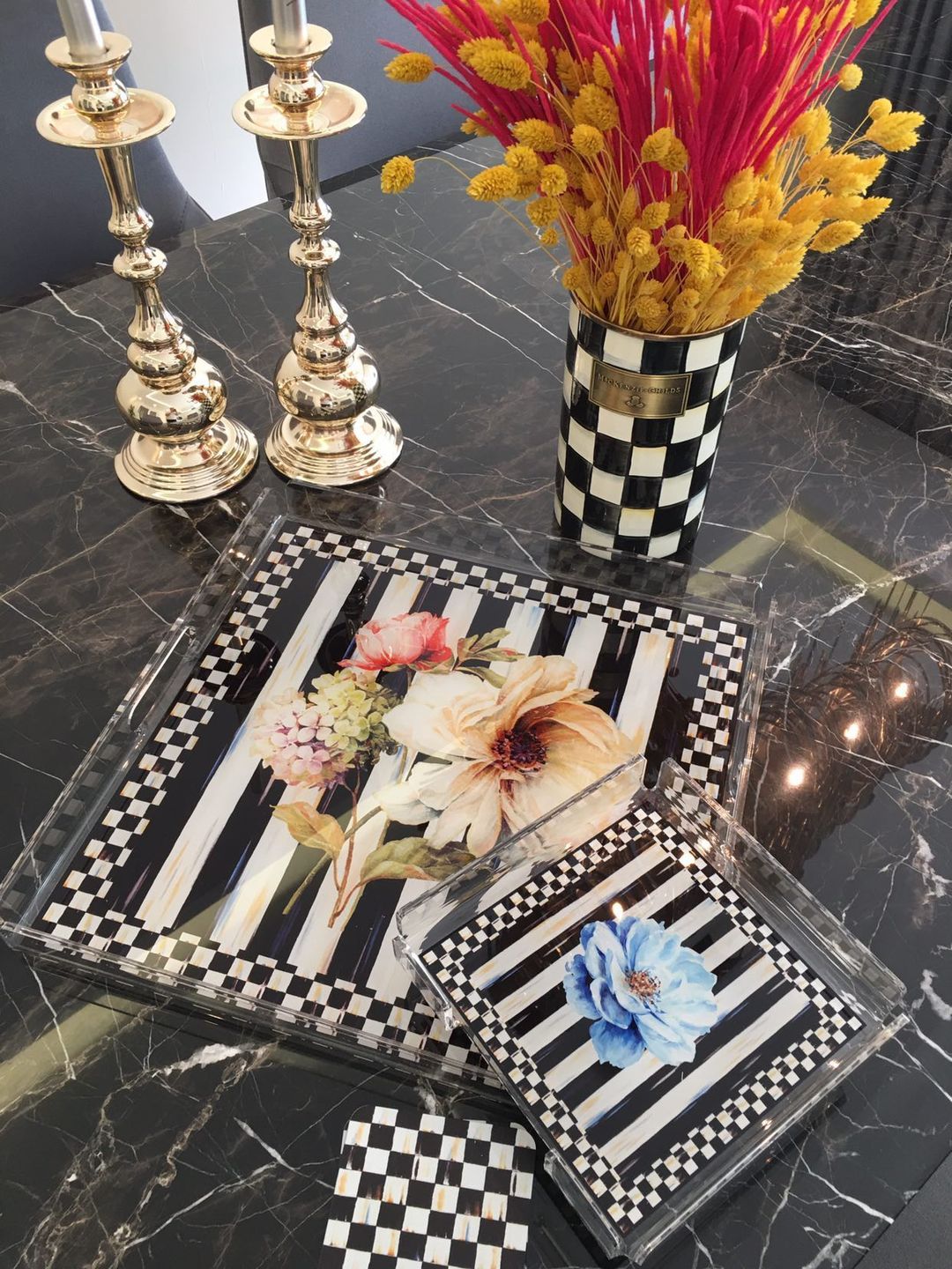 Checkered Flower Pattern Tray
