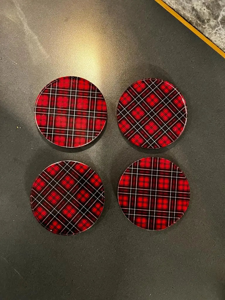 Kırmızı Ekose Tartan 4'lü Bardak Altı Seti ürününün kopyası - QueenBeeIstanbul