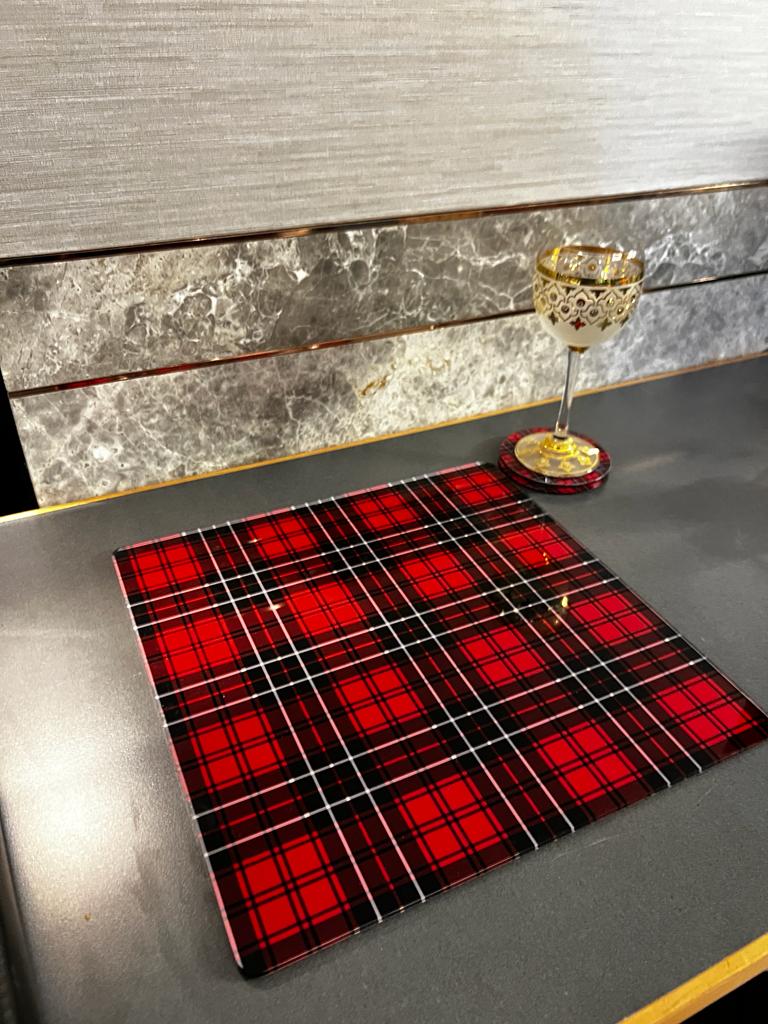 Kırmızı Tartan Desenli Amerikan Servisi - QueenBeeIstanbul