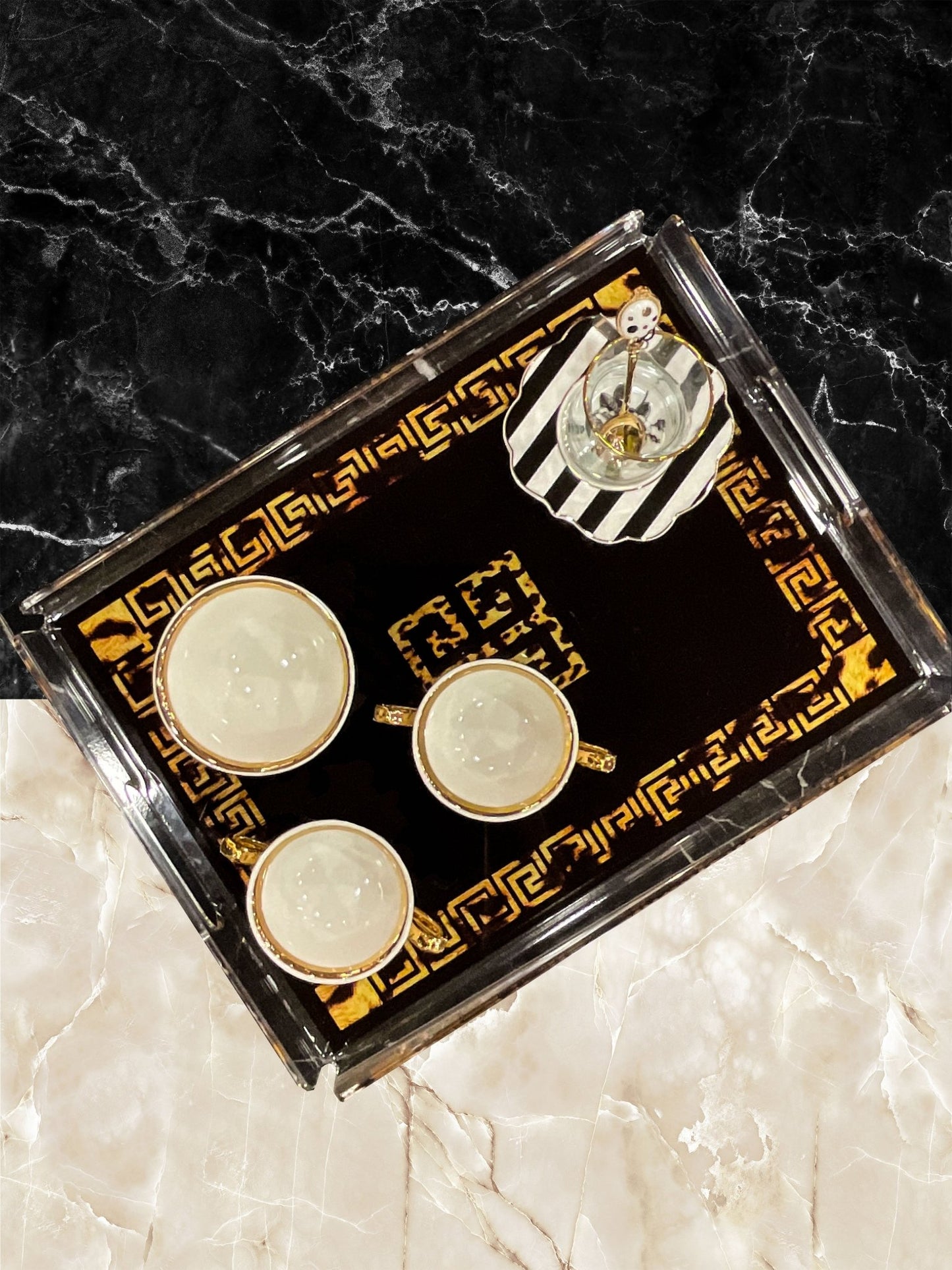 Medusa Design Plexi Tray
