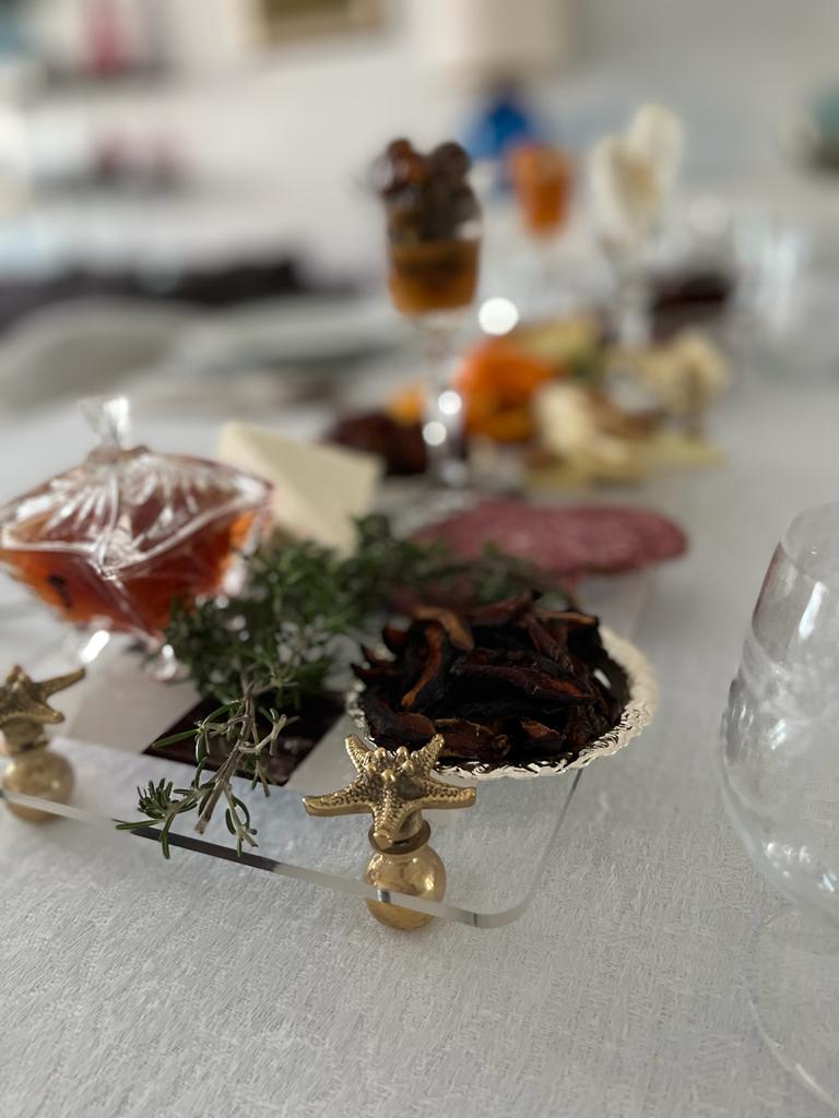 Pirinç Kulplu Pleksi Peynir Servisi Tabağı - Jardinyer- Küçük Boy - QueenBeeIstanbul