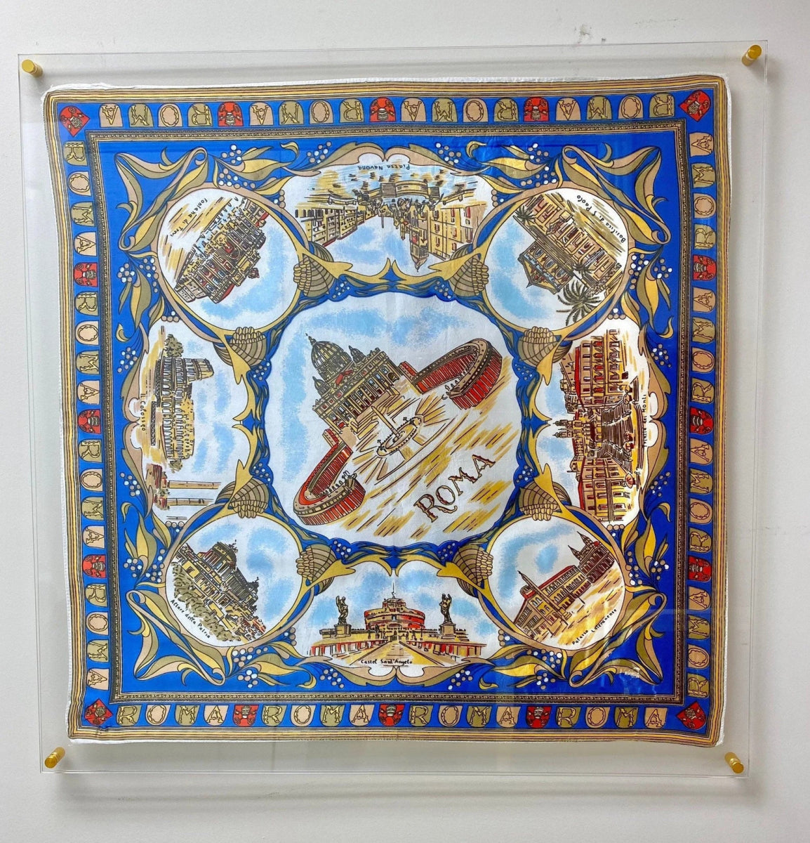 Akrilik Duvar Panoları - Eşarp Sergileme Çerçevesi - QueenBeeIstanbul
