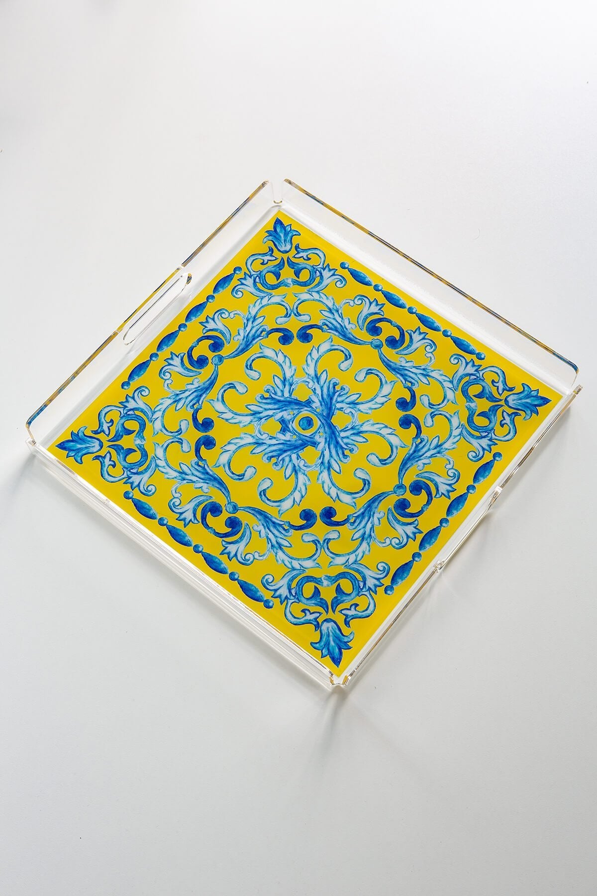 Yellow Blue Desenli Pleksi Tepsi - QueenBeeIstanbul